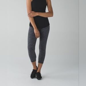 Lululemon Wunder Under Crop II SZ 6